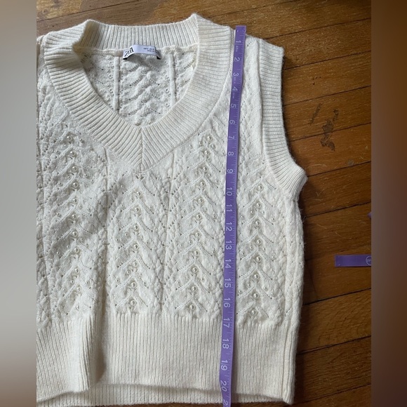 Zara Women's ribbed knit Cream Sweater Vest pearl design size S preppy academia - Picture 9 of 9